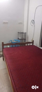 1 BHK Family/Bachelor's Semi-Furnished House For Rent at Thycaud