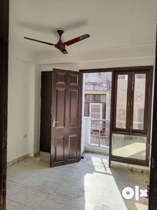 2bhk flat available for rent