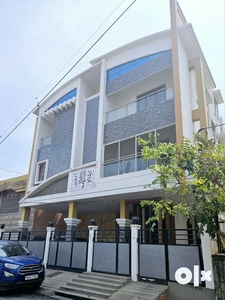 2bhk fully furnished flat for monthly rental at Gandhipuram 100ft road