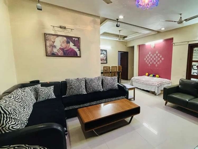 3bhk fully furnished flat available on rent for family only.
