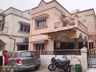 4+ BHK BUNGLOW RENT FOR FAMILY