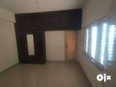 Apartment Available for Rent with Cupboards and Good Community