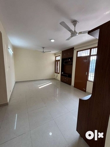 Ownerfree 2 BHK flat for Bank lease