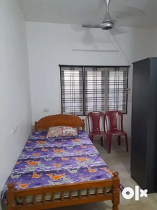 Single room with attached bathroom in SRM Road pachalam