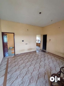 Spacious 500 sqft house for rent