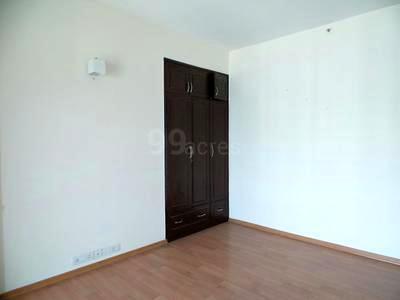 3 BHK Flat / Apartment For SALE 5 mins from Golf Course Extn