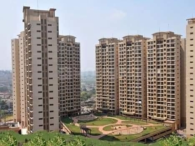 2 BHK Flat for rent in Malad East, Mumbai - 1300 Sqft