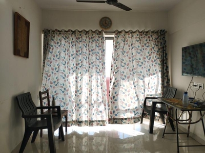 2 BHK Flat for rent in Santacruz East, Mumbai - 720 Sqft