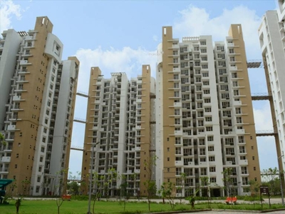 2700 sq ft NorthEast facing Plot for sale at Rs 1.20 crore in Logix Blossom Greens in Sector 143, Noida
