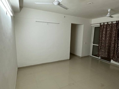 945 sq ft 2 BHK 2T Completed property Apartment for sale at Rs 60.00 lacs in Jaypee Kosmos in Sector 134, Noida