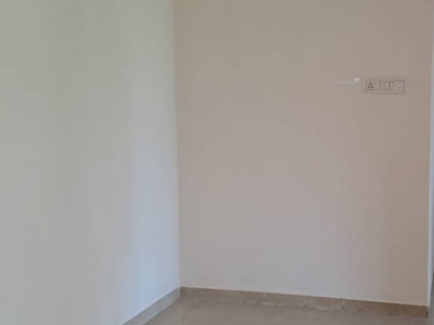 975 sq ft 2 BHK 2T Apartment for rent in RNA Regency Park at Kandivali West, Mumbai by Agent amol