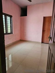 1 BHK rent Villa in Tripunithura, Kochi