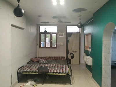 2 BHK Flat for rent in Paschim Vihar, New Delhi - 650 Sqft