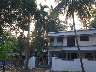 4 Bedroom 2200 Sq.Ft. Independent House in Cheroor Thrissur