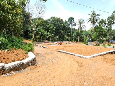 Low Rate Land For Sale In Kochi