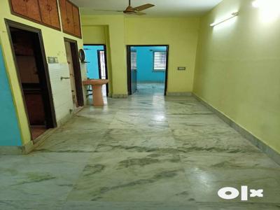 2bhk rent kestopur hanapara familly.bachaler marble flooring tiptop