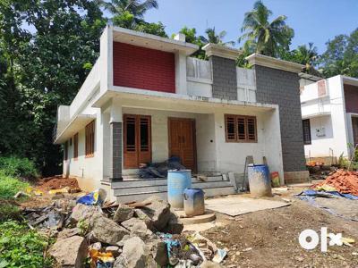 A SUPERB NEW 3BHK 1100SQ FT 5CENT HOUSE IN MANNUTHY,THRISSUR