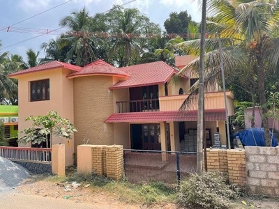 4 BHK House 2500 Sq.ft. for Sale in Marthandam, Kanyakumari