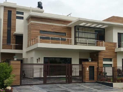 4 BHK House & Villa 3200 Sq.ft. for Sale in Sarjapur, Bangalore