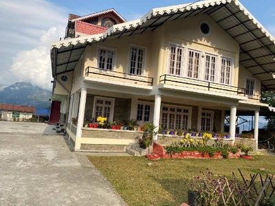 8 BHK House 2000 Sq. Meter for Sale in Kolbong, Darjeeling