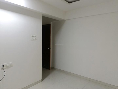 3 BHK Flat for rent in Hiranandani Estate, Thane - 1400 Sqft