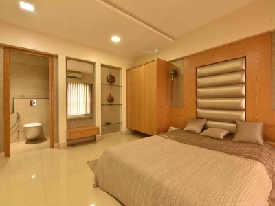 850 sq ft 2 BHK 2T East facing Apartment for sale at Rs 2.15 crore in Pride Park Royale in Andheri East, Mumbai