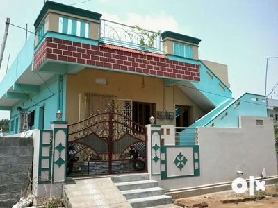 Independent house, 2 portions 2BHK, 11yrs old building (2013)