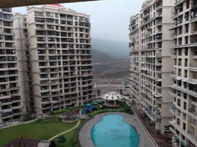 1370 sq ft 3 BHK 3T West facing Apartment for sale at Rs 1.35 crore in Nisarg Hyde Park 10th floor in Kharghar, Mumbai