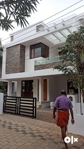 3BHK Semifurnished House with 4cent in Aluva-Paravoor, 1821sqft