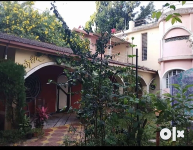 4BHK Bungalow for Sell at College road