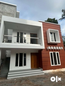 Brand new 3BHK villa at palarivatom