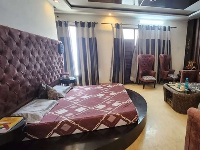 1 room luxury furnished with jacusi