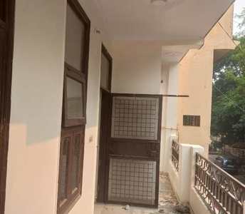 3 Bedroom 112 Sq.Mt. Builder Floor in Govindpuram Ghaziabad