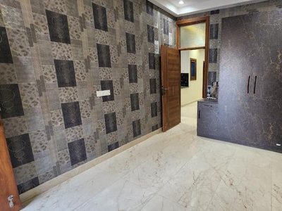 3 Bedroom 112 Sq.Mt. Builder Floor in Shakti Khand iv Ghaziabad