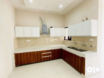 3 BHK Spacious Independent Flat with Branded Fitting for Rent