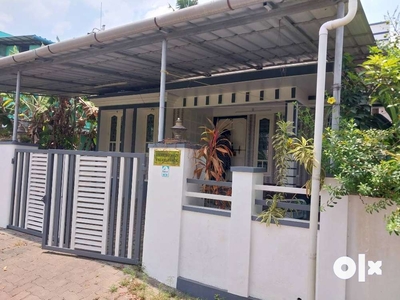 3BHK clean and tidy independent villa near UC College. ALUVA