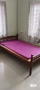 (Family / Couples) 1bhk house upstairs for rent near medical college