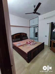Madan Mahal- Double Bed 2 Room, Kitchen, Latbath Available For Rent