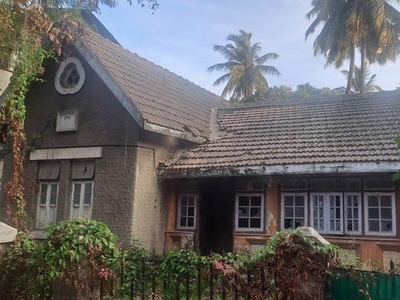 Saraswat Society, Somwar Peth, Pune