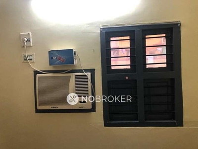 1 BHK House for Rent In Irumbuliyur