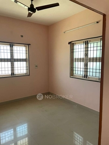 2 BHK Flat In Standalone Building for Rent In Perumbakkam
