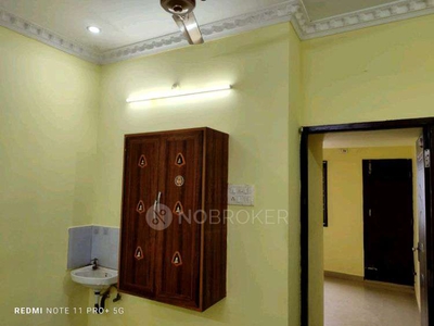 2 BHK House for Lease In Little Avenue