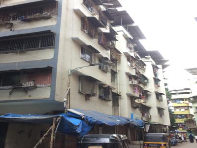 Reputed Builder Ganesh Mitra Mandal CHS in Thane West, Mumbai