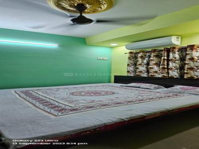 2 BHK Flat for rent in Baguiati, Kolkata - 750 Sqft