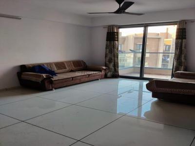 3 BHK Flat for rent in Motera, Ahmedabad - 1670 Sqft
