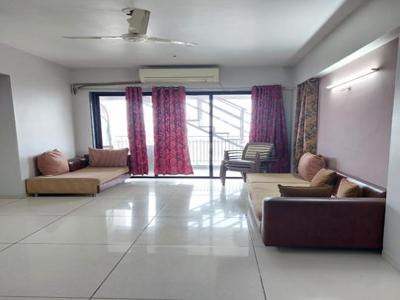 4 BHK Flat for rent in Jodhpur, Ahmedabad - 2600 Sqft