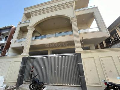 4 BHK Villa for rent in Vasant Kunj, New Delhi - 6000 Sqft