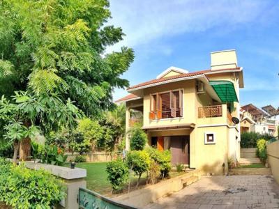 5 BHK Villa for rent in Ambli, Ahmedabad - 6210 Sqft