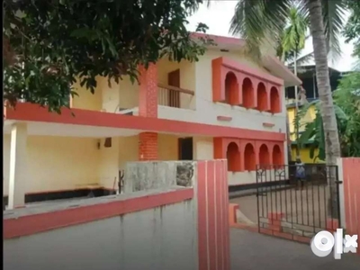 3 BED ROOMS 1800 SQFT HOUSE IN ALUVA TOWN NEAR PARAVUR KAVALA