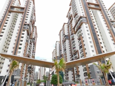 1345 sq ft 2 BHK 2T West facing Apartment for sale at Rs 1.35 crore in Aparna Sarovar Zenith 22th floor in Nallagandla Gachibowli, Hyderabad